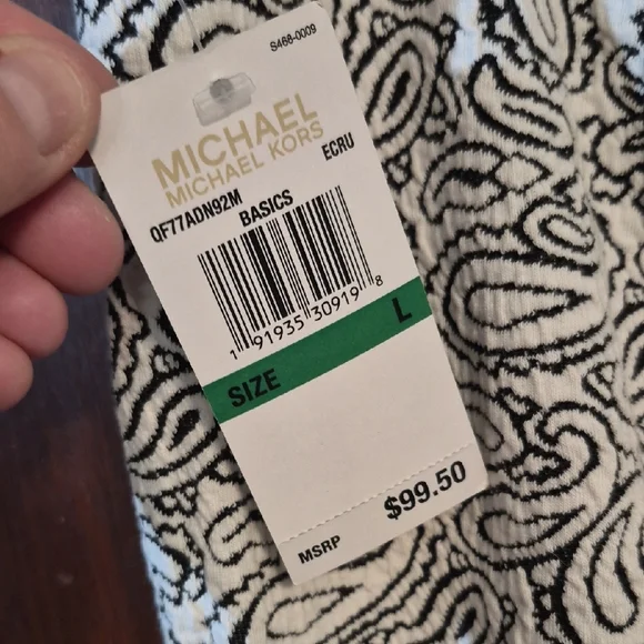 Elegant Black and White Paisley Skirt - Picture 6 of 7